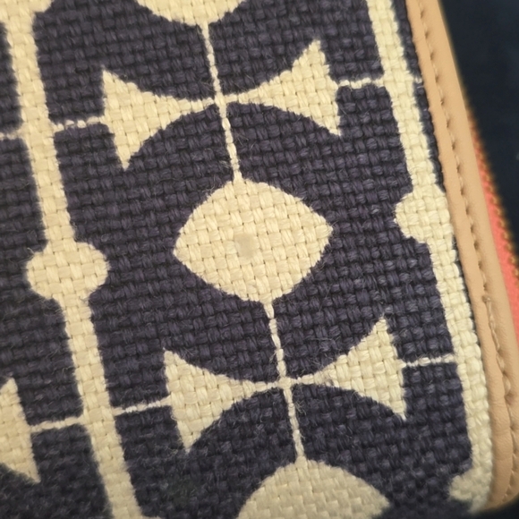 Spartina 449, Hilton Head Yacht Club Wallet, Navy/Cream/Coral - Picture 9 of 9